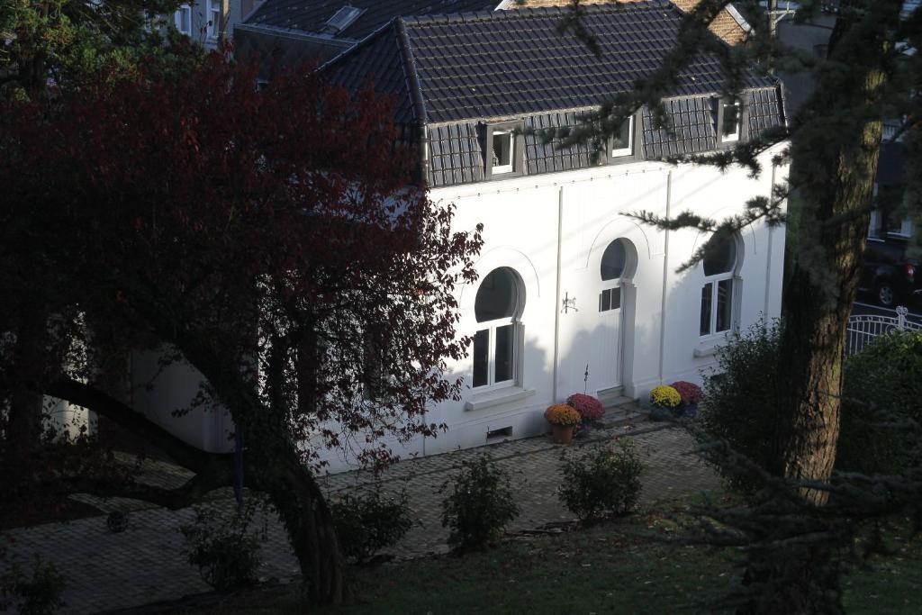 Gite De La Conciergerie Du Cheval Blanc Luttre Ruang foto
